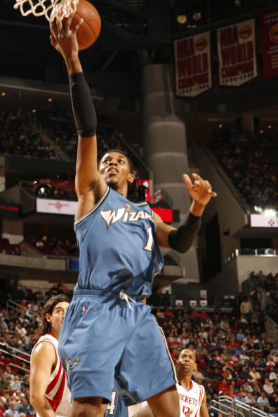 剧情充满悬 剧情充满悬