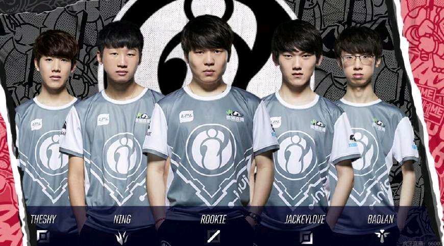 一名坦率的 一名坦率的